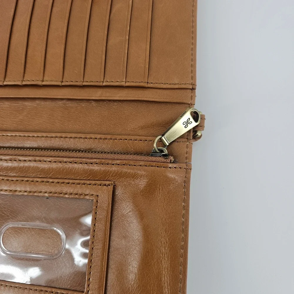 Hobo Leather Wristlet Cell Phone Wallet Tan Brown Zip Travel Organizer Classic